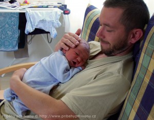 S tatínkem první den po porodu